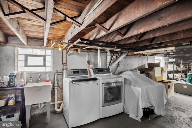 61 W GRADWELL AVE, Maple Shade, NJ 08052