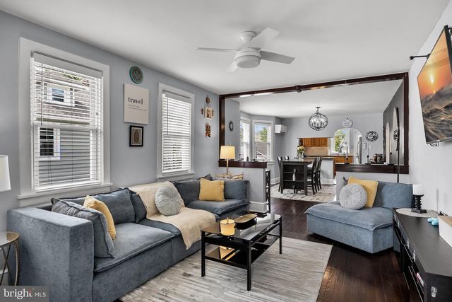 61 W GRADWELL AVE, Maple Shade, NJ 08052