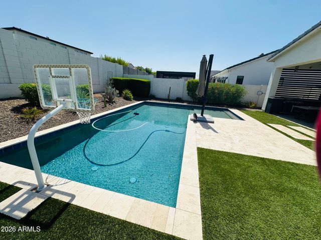 3949 W BRASS Lane, San Tan Valley, AZ 85144