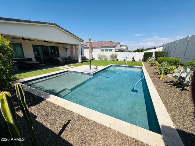 3949 W BRASS Lane, San Tan Valley, AZ 85144