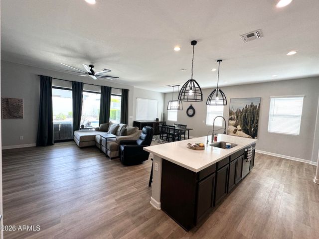 3949 W BRASS Lane, San Tan Valley, AZ 85144