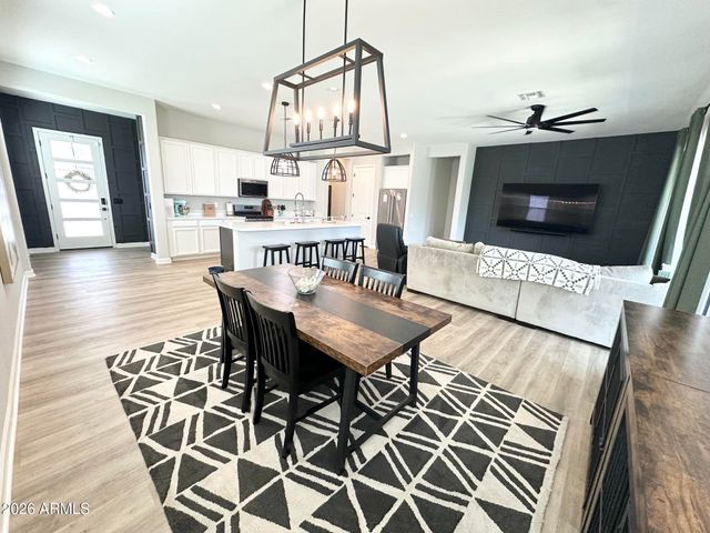 3949 W BRASS Lane, San Tan Valley, AZ 85144