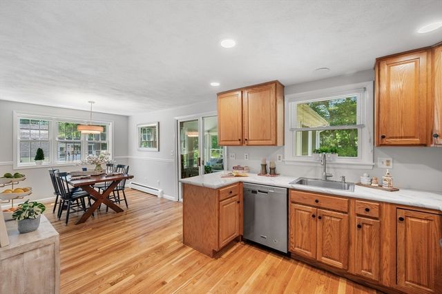28 Orchard Dr, North Reading, MA 01864