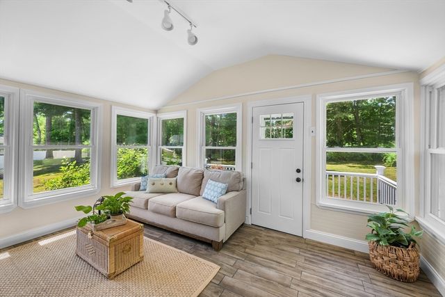 28 Orchard Dr, North Reading, MA 01864
