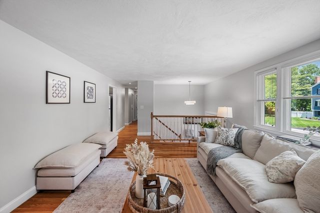 28 Orchard Dr, North Reading, MA 01864