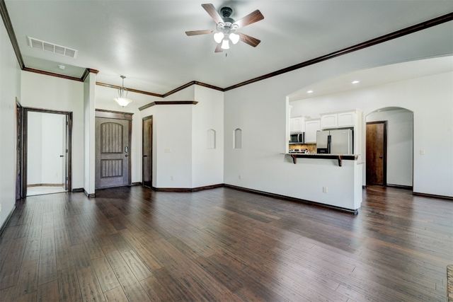 73 Bonaire Drive, Edmond, OK 73013