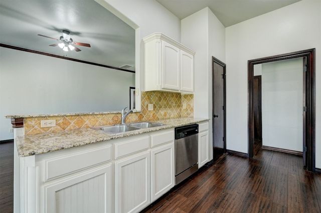 73 Bonaire Drive, Edmond, OK 73013