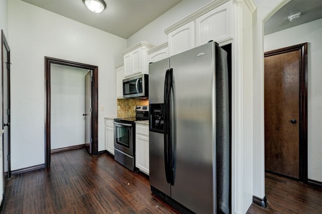 73 Bonaire Drive, Edmond, OK 73013