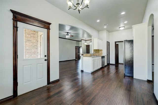 73 Bonaire Drive, Edmond, OK 73013