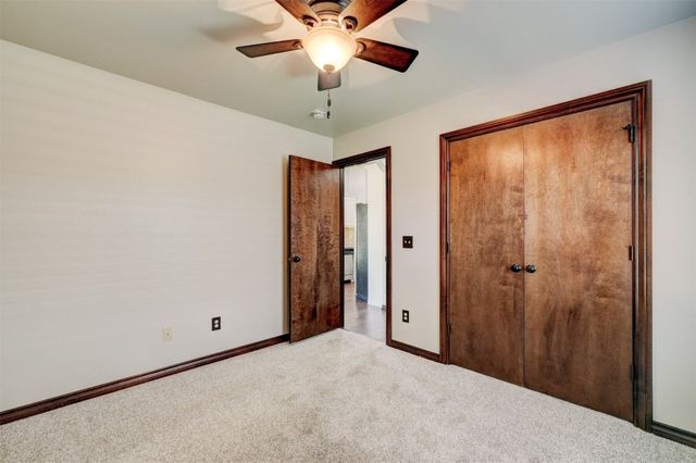 73 Bonaire Drive, Edmond, OK 73013