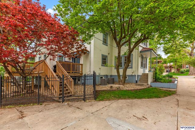 106 S 53rd Street, Omaha, NE 68132