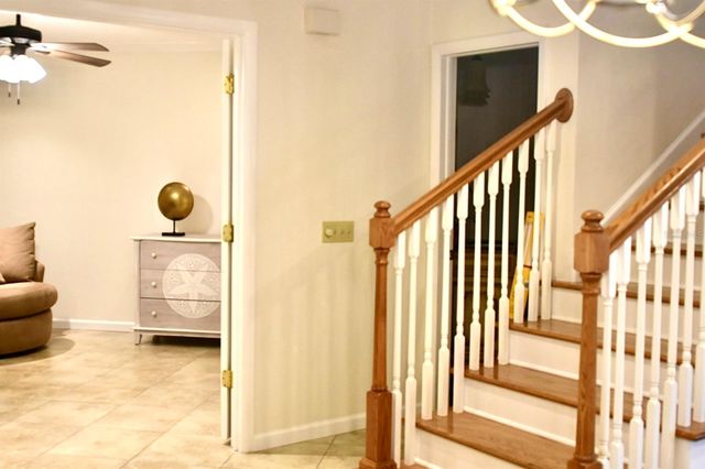 4230 ARBORWOOD LANE, Tampa, FL 33618