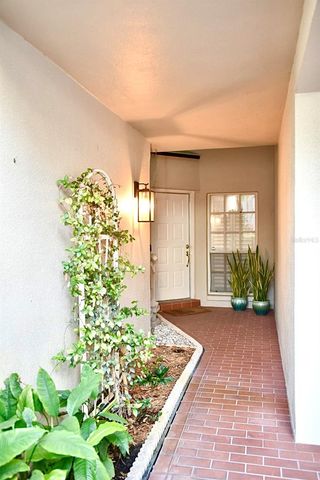 4230 ARBORWOOD LANE, Tampa, FL 33618