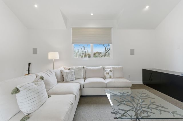 4016 Dorcas Dr, Nashville, TN 37215