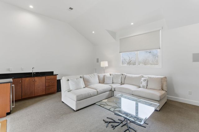 4016 Dorcas Dr, Nashville, TN 37215