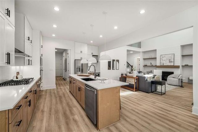 7262 Creekside Way, Jefferson, GA 30549