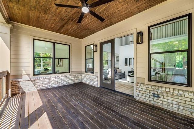 7262 Creekside Way, Jefferson, GA 30549