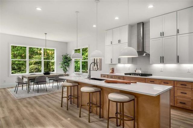 7262 Creekside Way, Jefferson, GA 30549