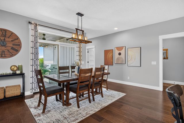 920 Muirfield Circle, Eldridge, IA 52722