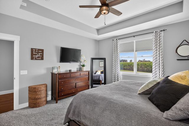920 Muirfield Circle, Eldridge, IA 52722