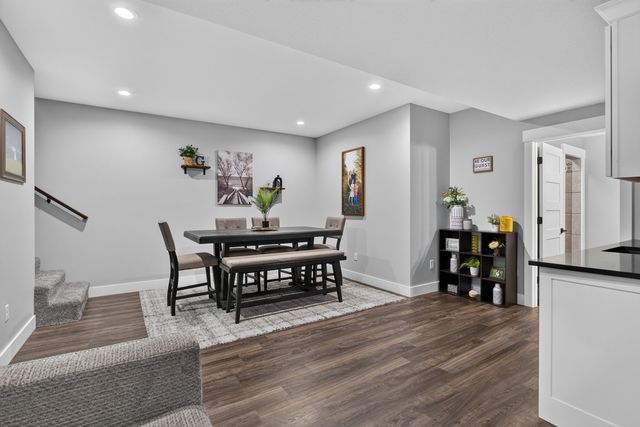 920 Muirfield Circle, Eldridge, IA 52722