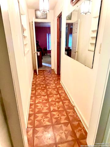 635 Kendalia, San Antonio, TX 78221