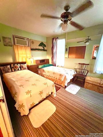 635 Kendalia, San Antonio, TX 78221