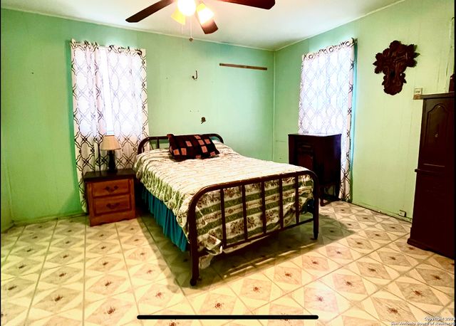 635 Kendalia, San Antonio, TX 78221