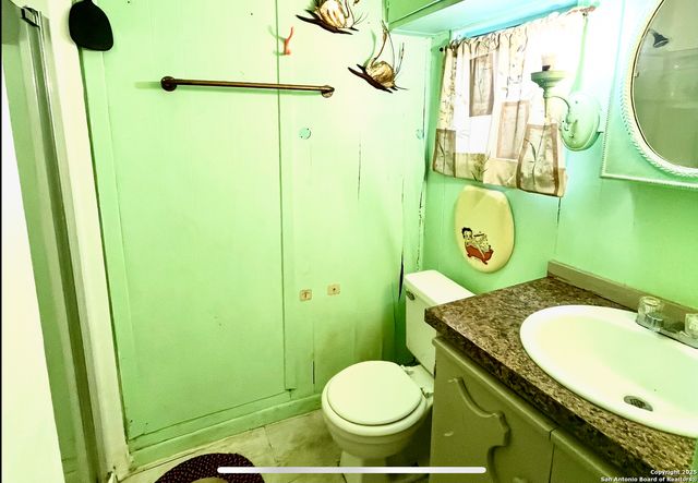 635 Kendalia, San Antonio, TX 78221