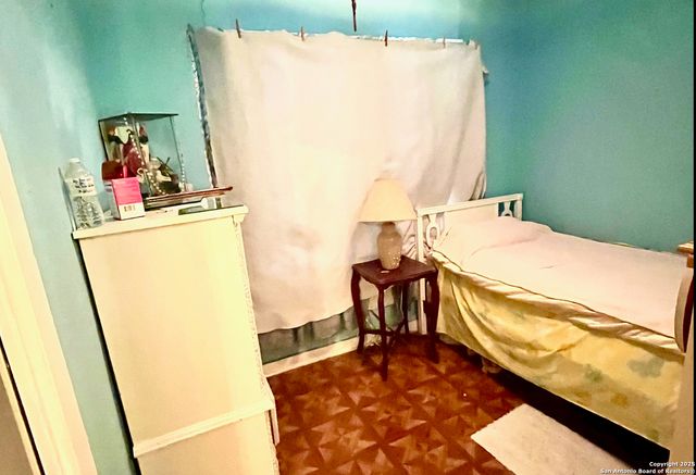 635 Kendalia, San Antonio, TX 78221