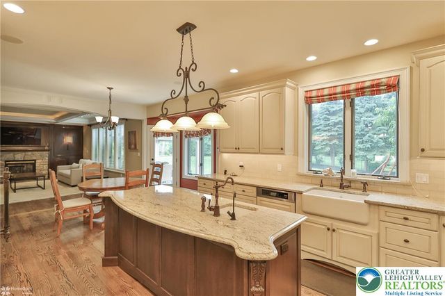 3735 West Washington Street, Allentown City, PA 18104