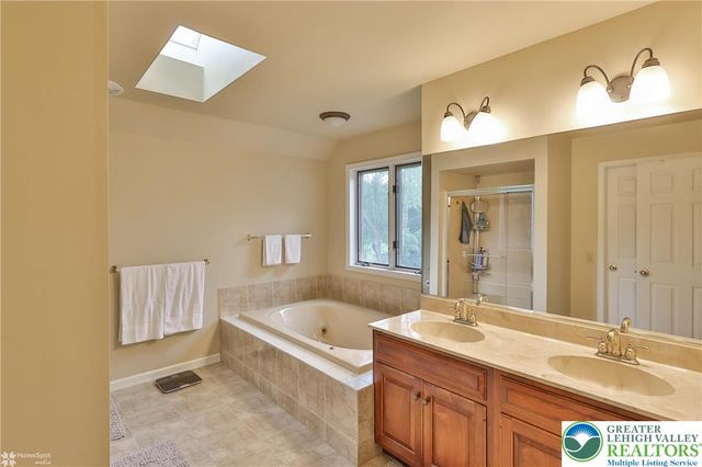 3735 West Washington Street, Allentown City, PA 18104