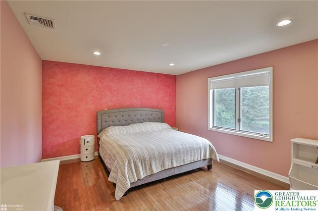 3735 West Washington Street, Allentown City, PA 18104