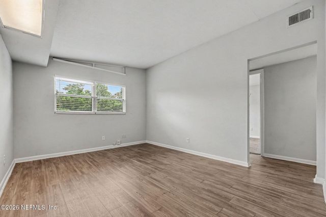 919 CREST Drive E, Jacksonville, FL 32221