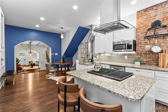 3328 Lemp Avenue, St Louis, MO 63118