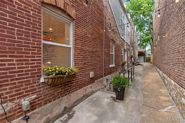 3328 Lemp Avenue, St Louis, MO 63118