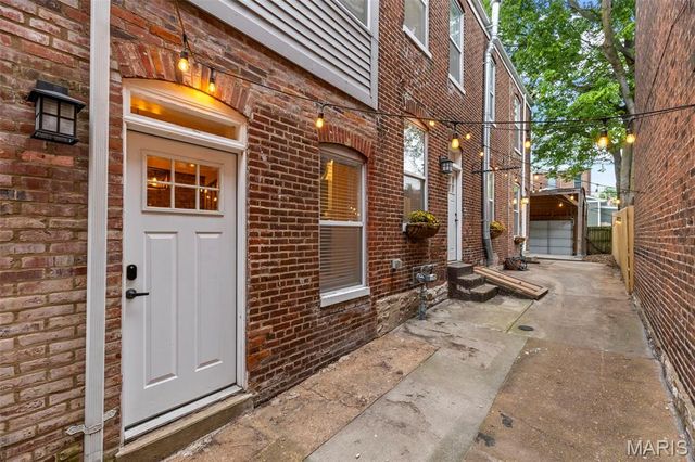 3328 Lemp Avenue, St Louis, MO 63118