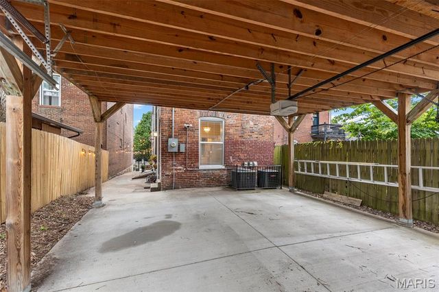 3328 Lemp Avenue, St Louis, MO 63118