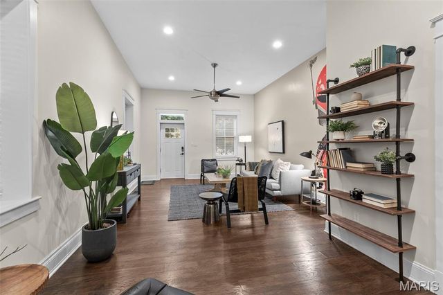3328 Lemp Avenue, St Louis, MO 63118