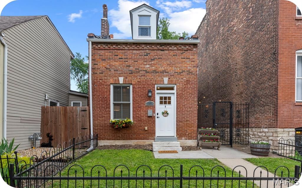 3328 Lemp Avenue, St Louis, MO 63118