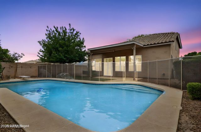 7445 W LOS GATOS Drive, Glendale, AZ 85310