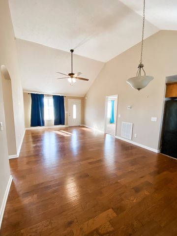 7976 Highway 52, Orlinda, TN 37141