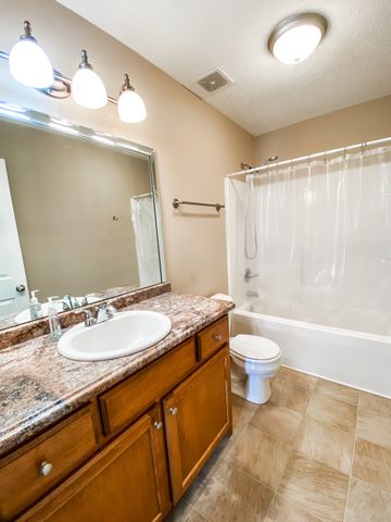 7976 Highway 52, Orlinda, TN 37141