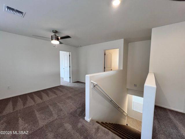 11977 E Chamrod Drive, Vail, AZ 85641