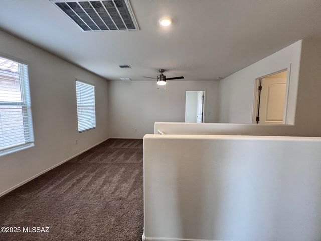 11977 E Chamrod Drive, Vail, AZ 85641