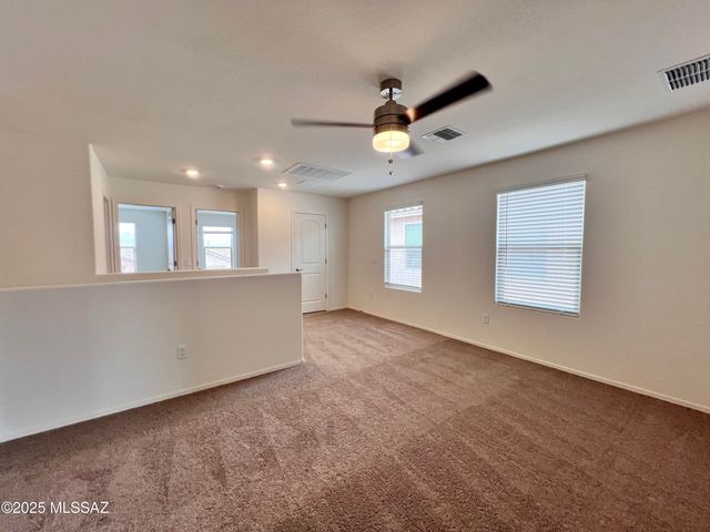 11977 E Chamrod Drive, Vail, AZ 85641