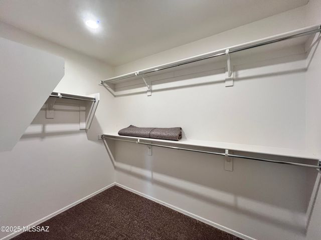 11977 E Chamrod Drive, Vail, AZ 85641