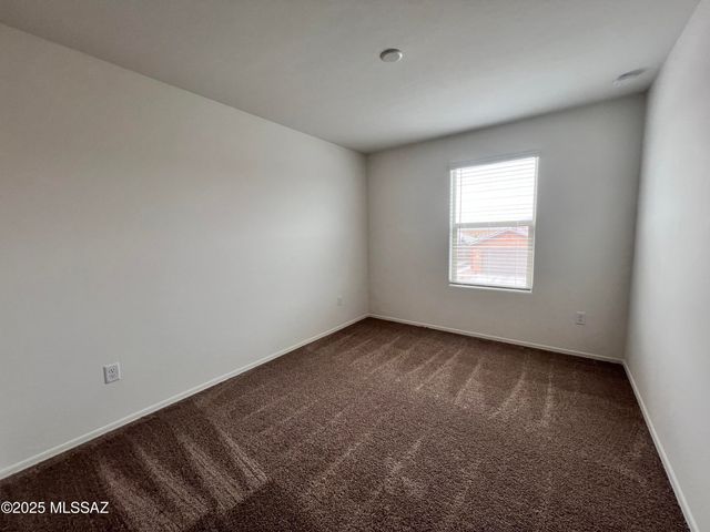 11977 E Chamrod Drive, Vail, AZ 85641