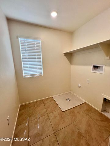 11977 E Chamrod Drive, Vail, AZ 85641