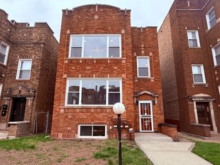 7932 S Champlain Avenue, Chicago, IL 60619